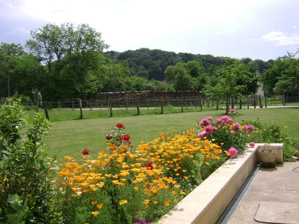 Bed and Breakfast La Ferme De La Velle La Neuvelle-lès-Scey Exterior foto